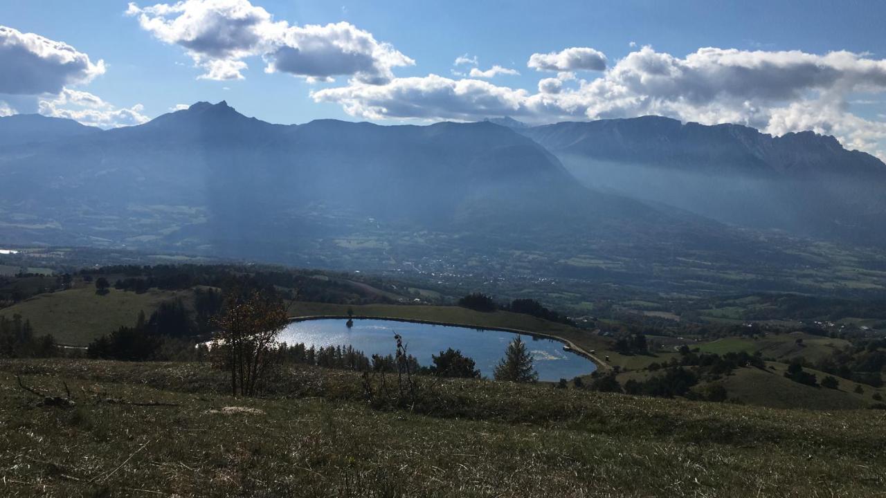 ホテル La Bagatelle Saint-Michel-de-Chaillol エクステリア 写真